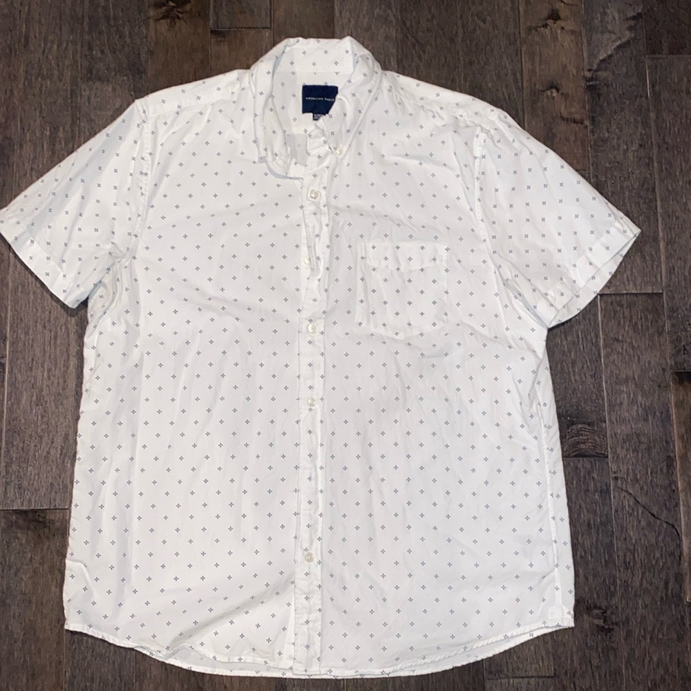 American Eagle Button-up